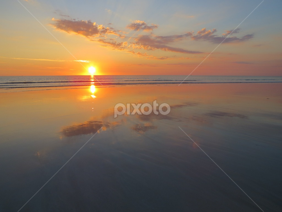 Sunset over Cable Beach by Travellingross ! - Landscapes Sunsets & Sunrises