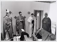 Legerbisschop Bär en drie aalmoezeniers