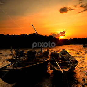Sunset  by Sam Hidayat - Instagram & Mobile Android