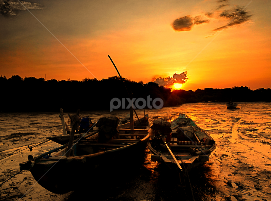 Sunset  by Sam Hidayat - Instagram & Mobile Android