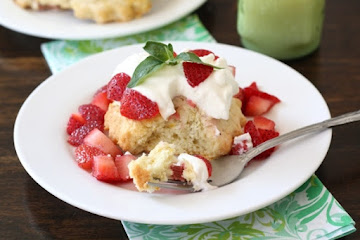 Strawberry Rhubarb Shortcake