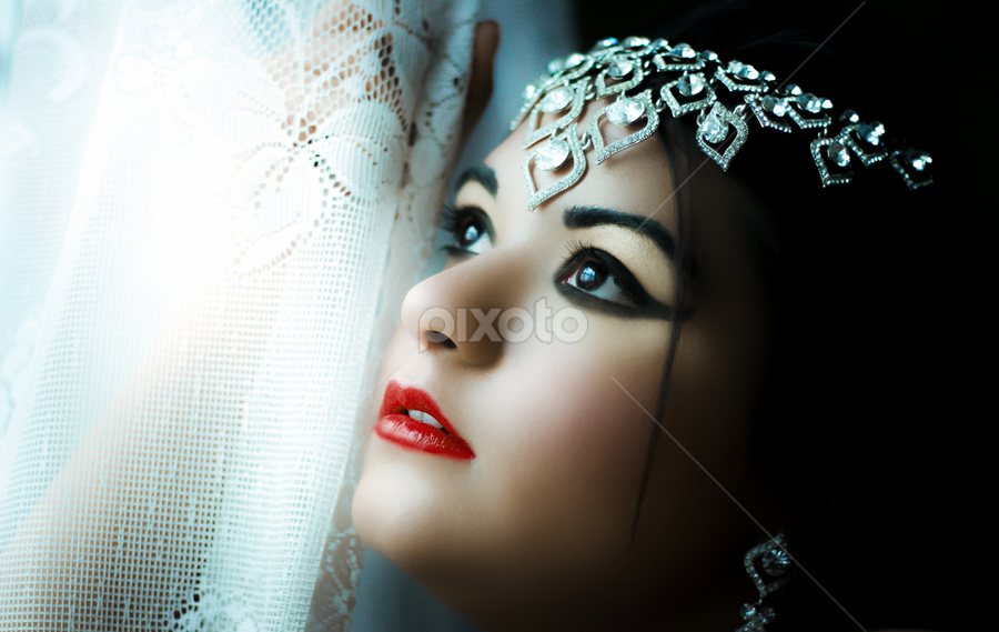 Jewels by Amie Moses - People Fashion