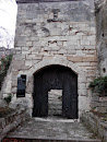 Porte Des Baux