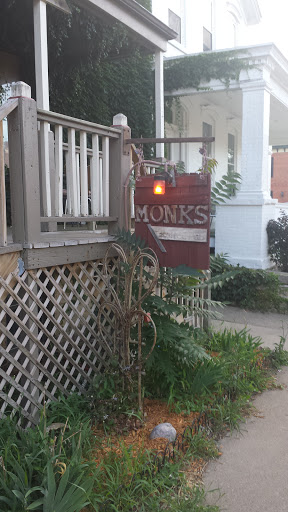 Monk's Kaffee Pub