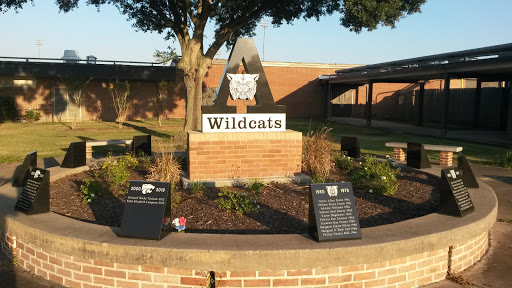 Angleton Wildcat Memorial Statue