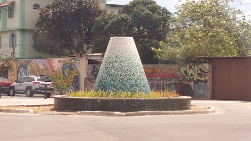 Monumento Cone