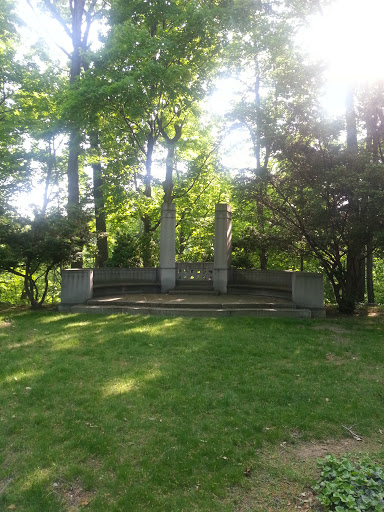 Dalton Memorial