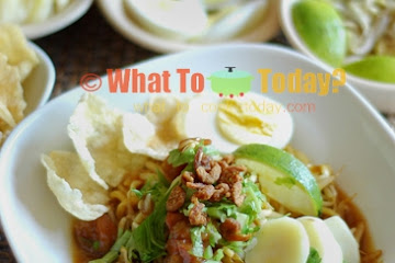 Mie Rebus Medan (Emie - Noodles in Shrimp Gravy)