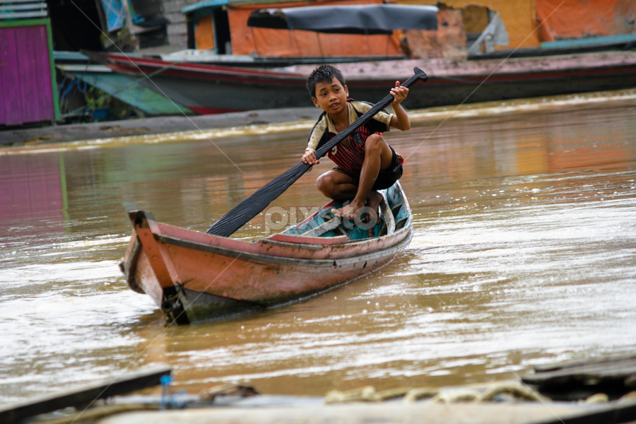 Kids and cano by Ernasto Elmend Anatoly - Babies & Children Children Candids