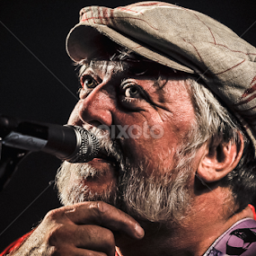 Parabellum by Stéphane zOz - People Musicians & Entertainers