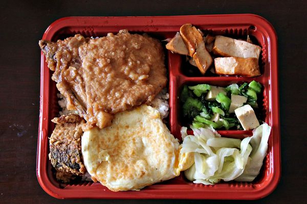 【南一排骨】寶山街古早人情味便當