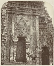 Candi Kalasan (Buddhist), one of the niches decorated with floral designs and the kala-makara motif. Kalasan, Yogyakarta district, D.I. Yogyakarta province, 8th -9th century.