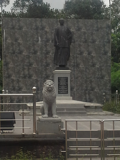 CWW Kannangara Statue
