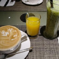 M One cafe