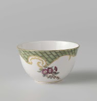 Kop zonder oor, beschilderd met bloemen en laddermotief