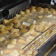 忠孝路夜市正老牌麵線臭豆腐