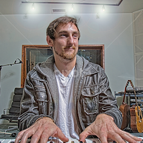 Rory by Barry Shurchin - People Portraits of Men