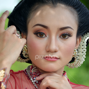 by Detector Guard - People Portraits of Women