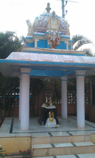 Ganesha Temple at Entrance of Sai Baba