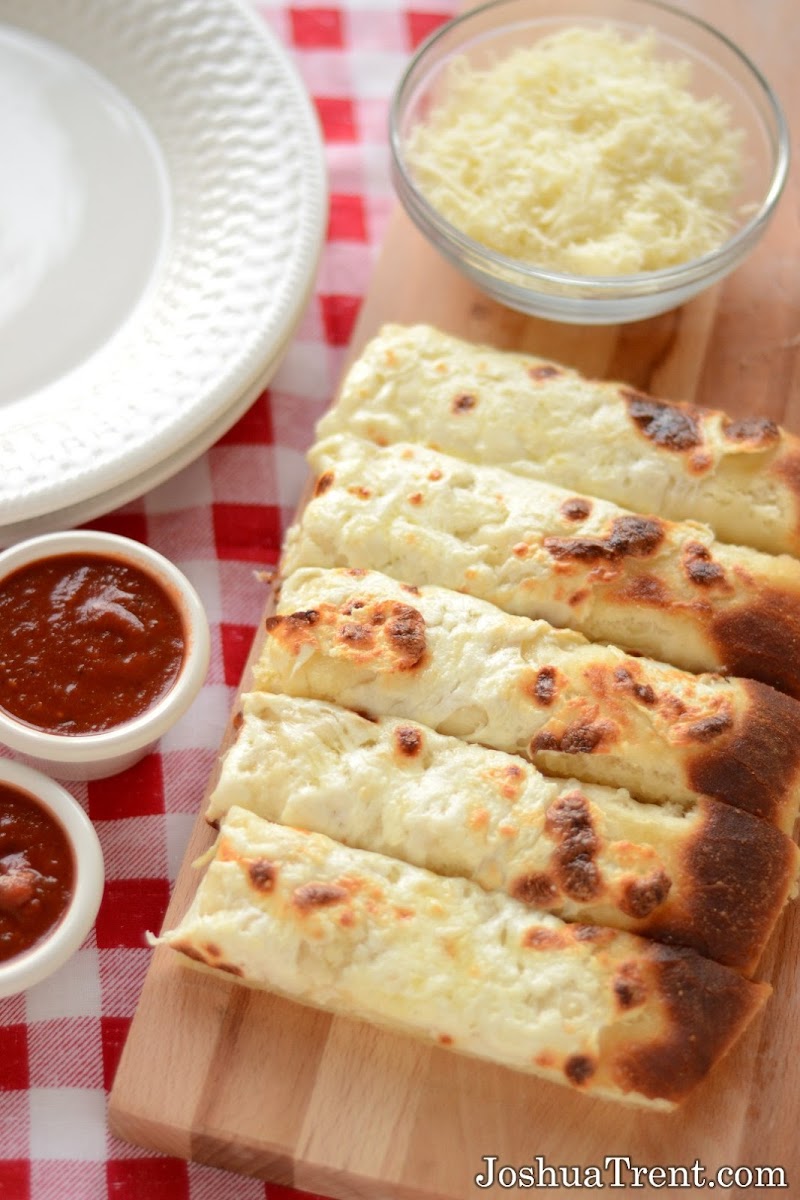 10 Best Mozzarella Cheese Bread Recipes