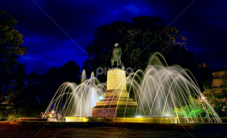 Franklin Square Fountain by Julien Johnston - City,  Street & Park Fountains