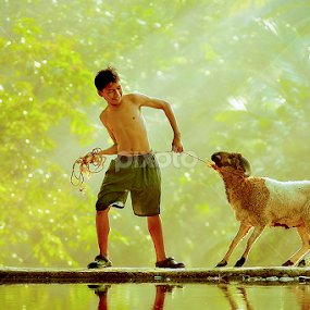 Angon Embe by Erwin Saleh - Babies & Children Children Candids