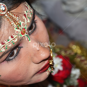 Chitto jetha voy jukto (Uncertinity of mind) by Swapno Hin - Wedding Bride