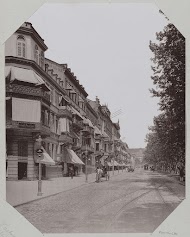 Gezicht op de Wilhelmstrasse te Wiesbaden