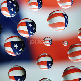 by Blaž Janežič - Abstract Water Drops & Splashes