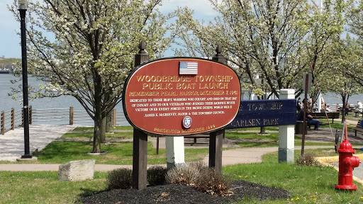 Woodbridge Marina and War Memorial