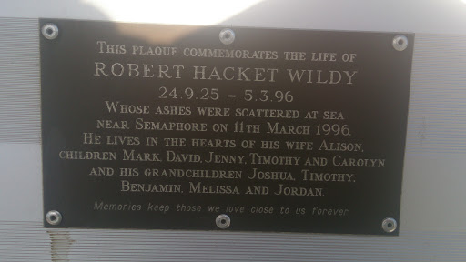 Memorial Robert Wildly
