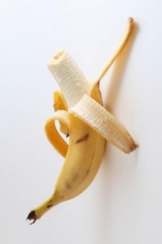 How to peel a banana