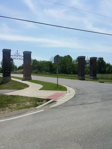 Oak Park Pillars