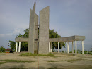 Monumento Al Lago