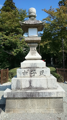 杵築神社の大灯籠